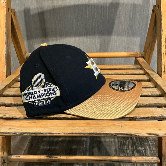 New Era Navy and Gold Astros Cap Size S/M - Picture 6 of 7
